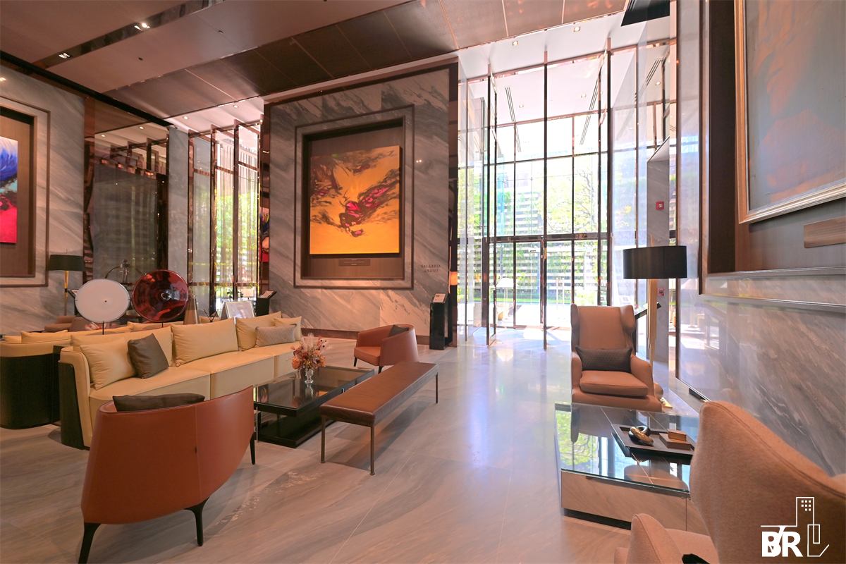 picture Vittorio Sukhumvit 39 Luxury Condo in Central City Location near BTS Phrom Phong - 2/9