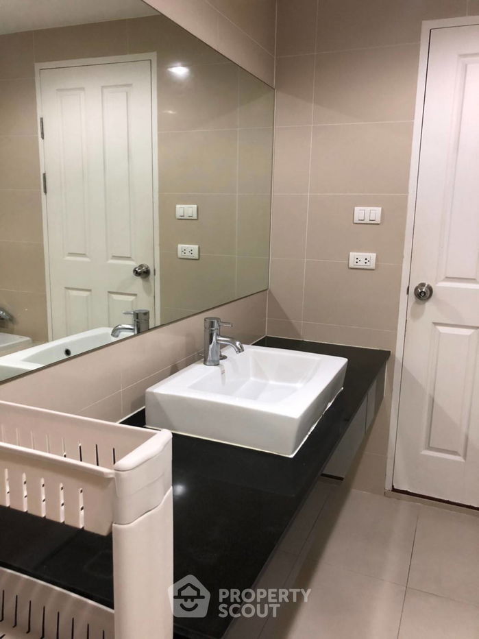 picture 3-BR Condo at Belle Grand Rama 9 near MRT Phra Ram 9 (ID 514961) - 16/18