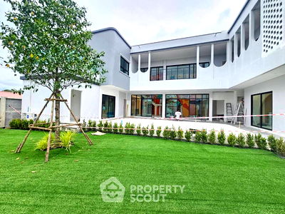 ขายบ้านเดี่ยว : วิลล่า 5-ห้องนอน ที่ มายรูม พูลวิลล่า – พัทยา ใกล้ ห้วยใหญ่ (ID 2139051)