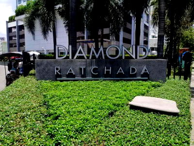 Condos for sale Huai Khwang : 🍃Owshalisa090725🍃 Dimond Ratchada
