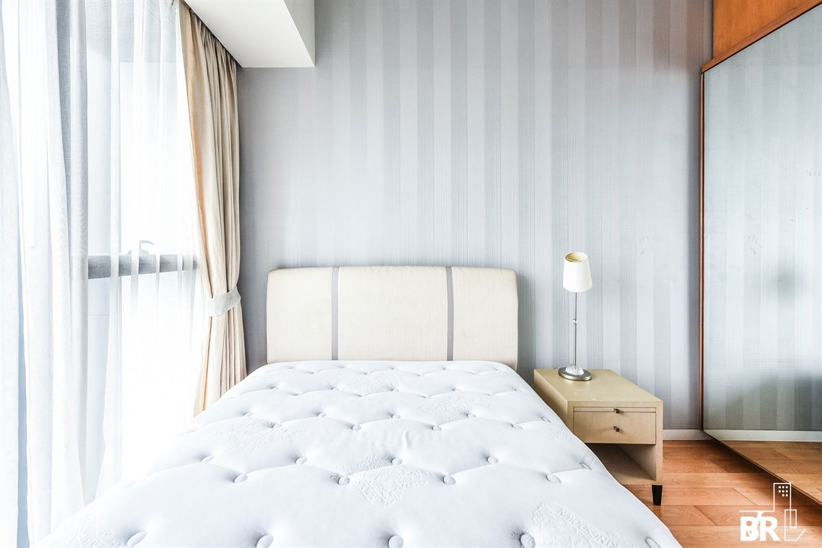 picture The Met Near BTS CHONG NONSI - Luxury Condo - 15/27