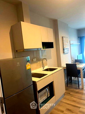 Condos for sale Central Pattaya Road : 1-BR Condo at Centric Sea Pattaya close to Central Pattaya (ID 998556)