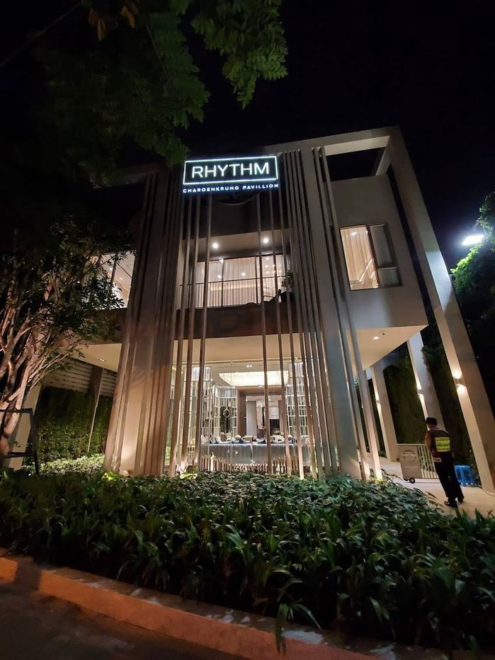 รูป ✨ Modern luxury by the river ✨ RHYTHM Charoenkrung เหมาะกับคนมีสไตล์ พร้อมอยู่ ✔ - รูปที่ 2/8