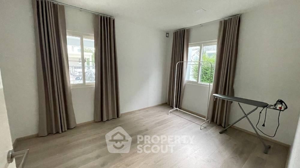 picture 3-BR House in Bang Kaeo (ID 1545838) - 9/17