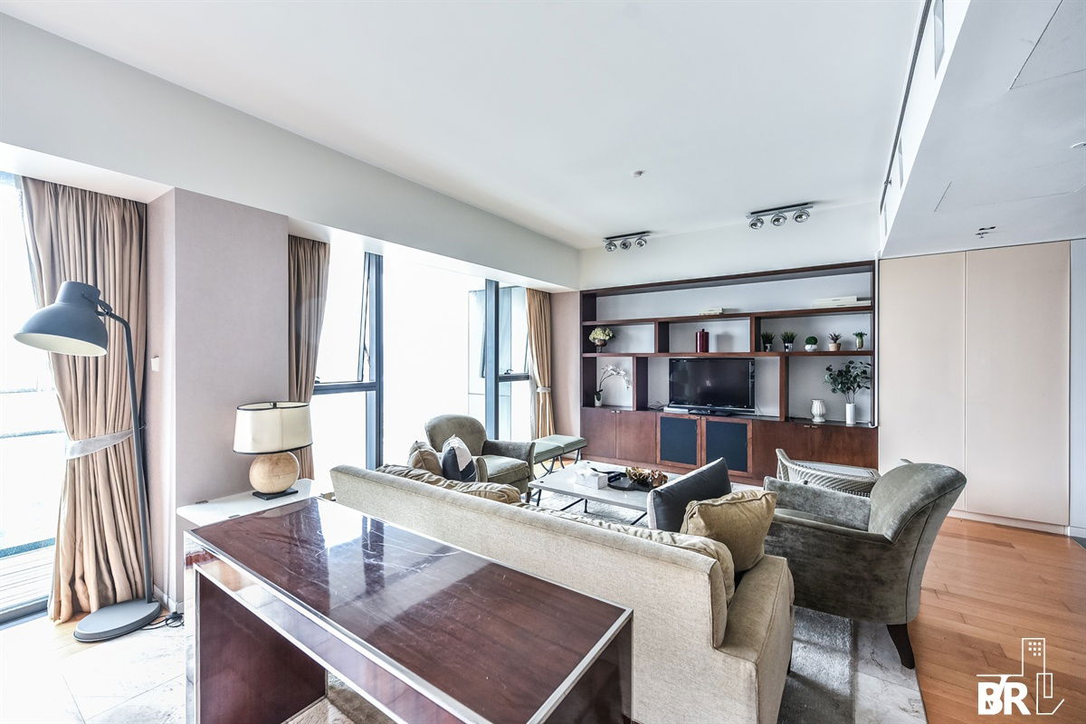 picture The Met Near BTS CHONG NONSI - Luxury Condo - 27/27
