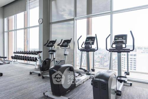 picture 2-BR Condo at Life Ratchadapisek near MRT Huai Khwang (ID 1647457) - 9/15