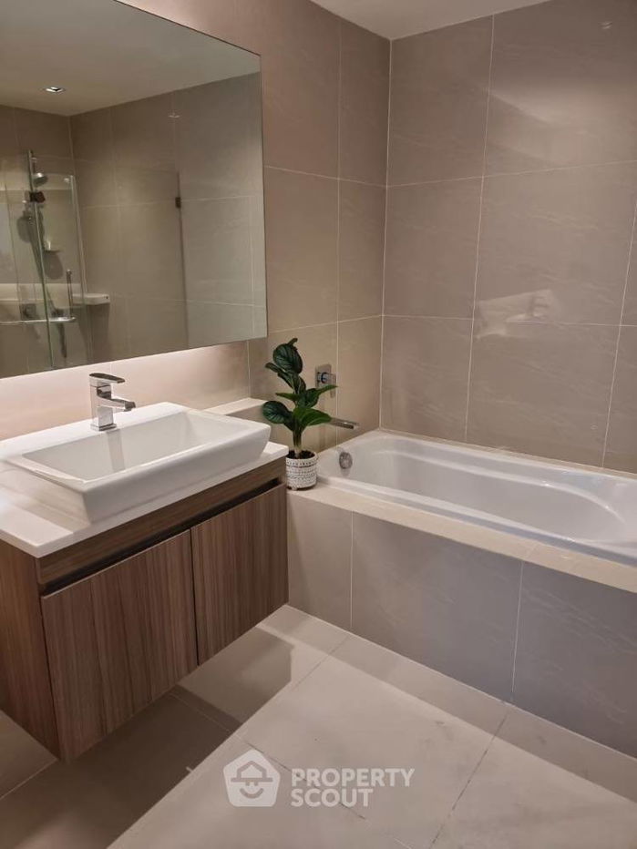 picture 2-BR Condo at Vtara 36 near BTS Thong Lor (ID 1374893) - 9/21