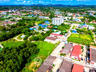 Land for sale Lieb Tang Rodfai : 1,618.8 m² Land for Sale close to Pattaya (ID 2199690)