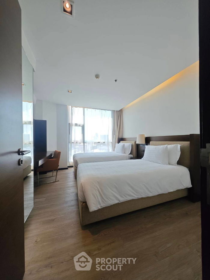 picture 2-BR Condo at Sathon Heritage Residences near BTS Chong Nonsi (ID 1529941) - 8/14