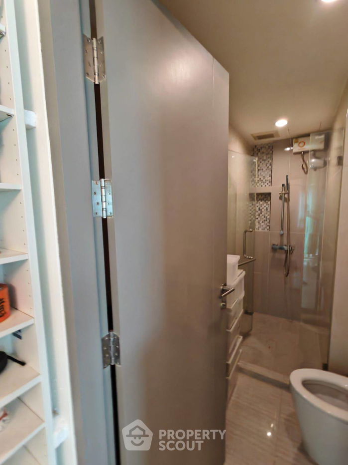 picture 2-BR Condo at Life Ratchadapisek near MRT Huai Khwang (ID 2165629) - 3/7