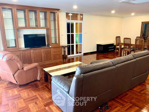 2-BR Condo at Le Premier 1 Condominium near MRT Sukhumvit (ID 998445)