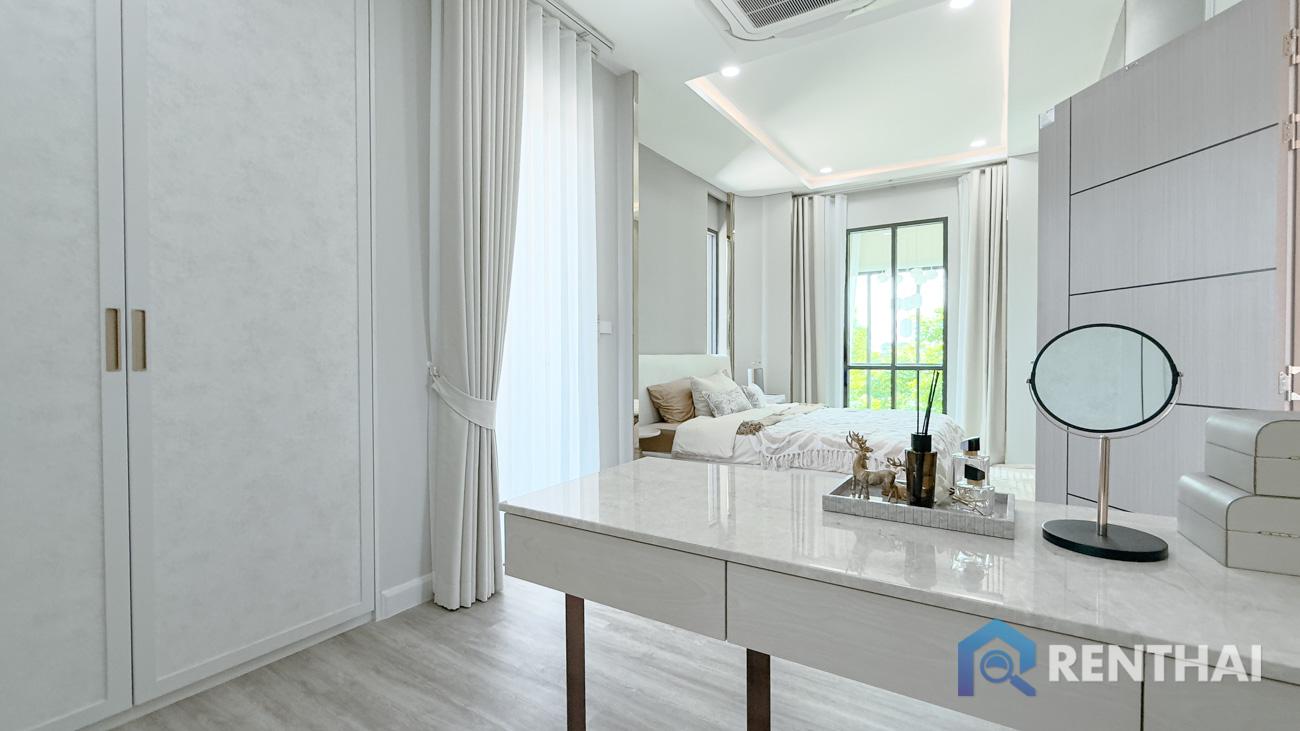 picture The Palm Grandio  Luxury Home in Pattaya - 12/25