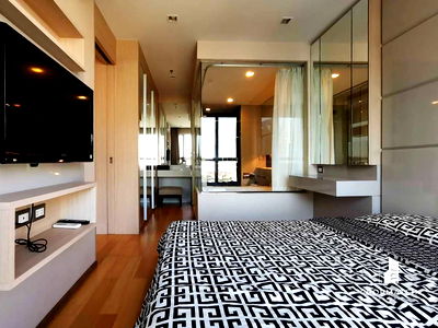 ขายคอนโด : ✨Flash Deal ✨ The Address Asoke ( 2Bed 2Bath 46 SQM. ) พร้อมอยู่ ! เพียง 6,800,000 บาท Tel.0981315848 @propmatch