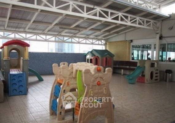 picture 2-BR Condo at Thonglor Tower Condominium near BTS Thong Lor (ID 382472) - 9/11