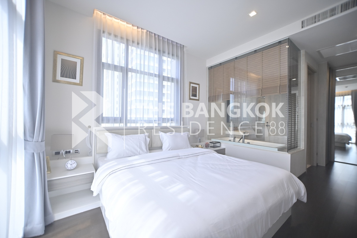picture Luxuriously Elevated Unit The XXXIX near BTS Phrom Phong - 6/10