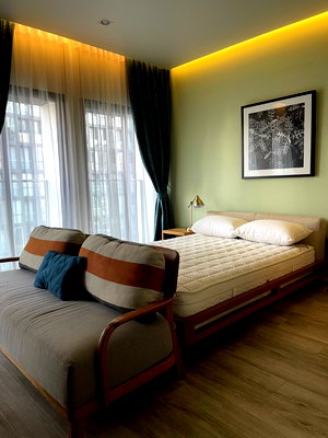 คอนโดให้เช่า : ♢ Prime Location ♢ ตึก A ชั้น 10+ | 1 ห้องนอน 50.00 ตร.ม. | คอนโดมี Skywalk เชื่อมเข้า BTS เพลินจิต, Central Embassy