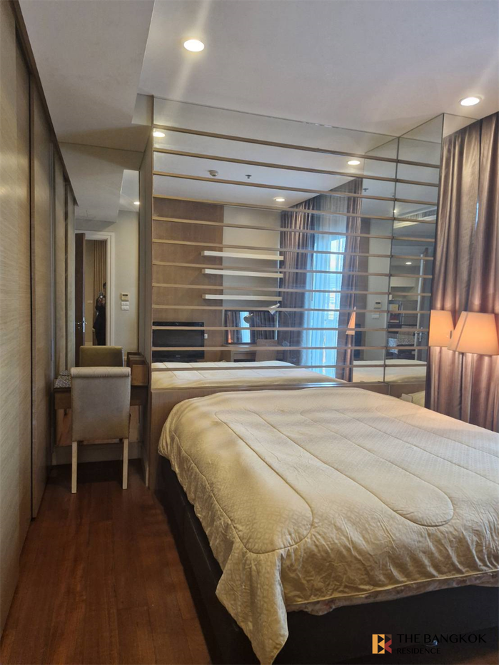 picture Ultimate Luxury Condo in Business District Bright 24 - 10/10