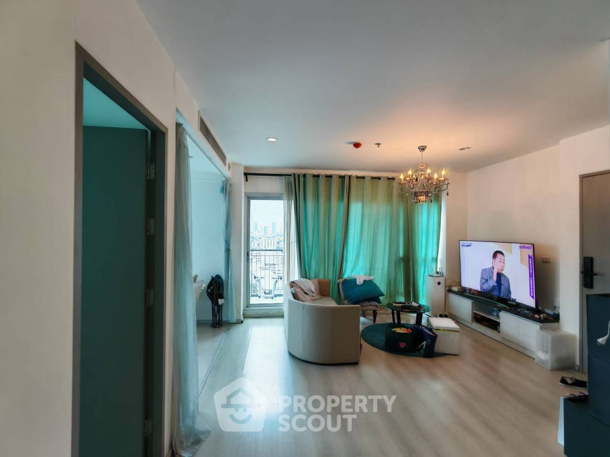 picture 2-BR Condo at Life Ratchadapisek near MRT Huai Khwang (ID 2165629) - 2/7