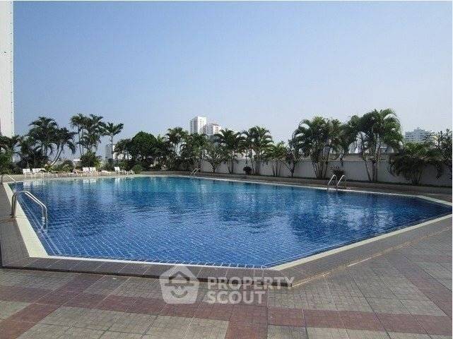 picture 2-BR Condo at Thonglor Tower Condominium near BTS Thong Lor (ID 382472) - 10/11