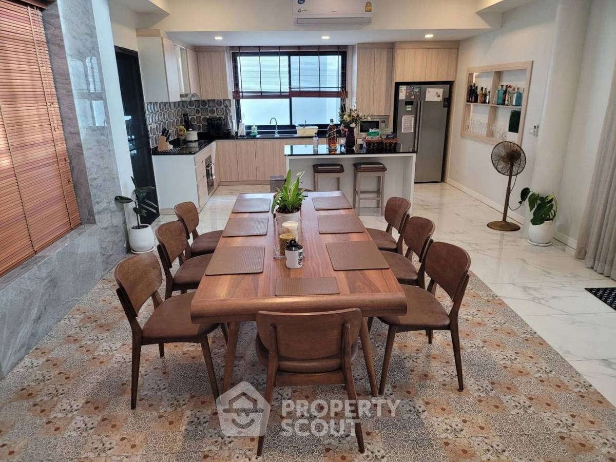 รูป บ้าน 6-ห้องนอน ใกล้ พัทยาตะวันออก (ID 2202152) - รูปที่ 8/20