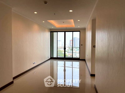Condos for sale : 2-BR Condo at Supalai Oriental Sukhumvit 39 near MRT Phetchaburi (ID 1852137)
