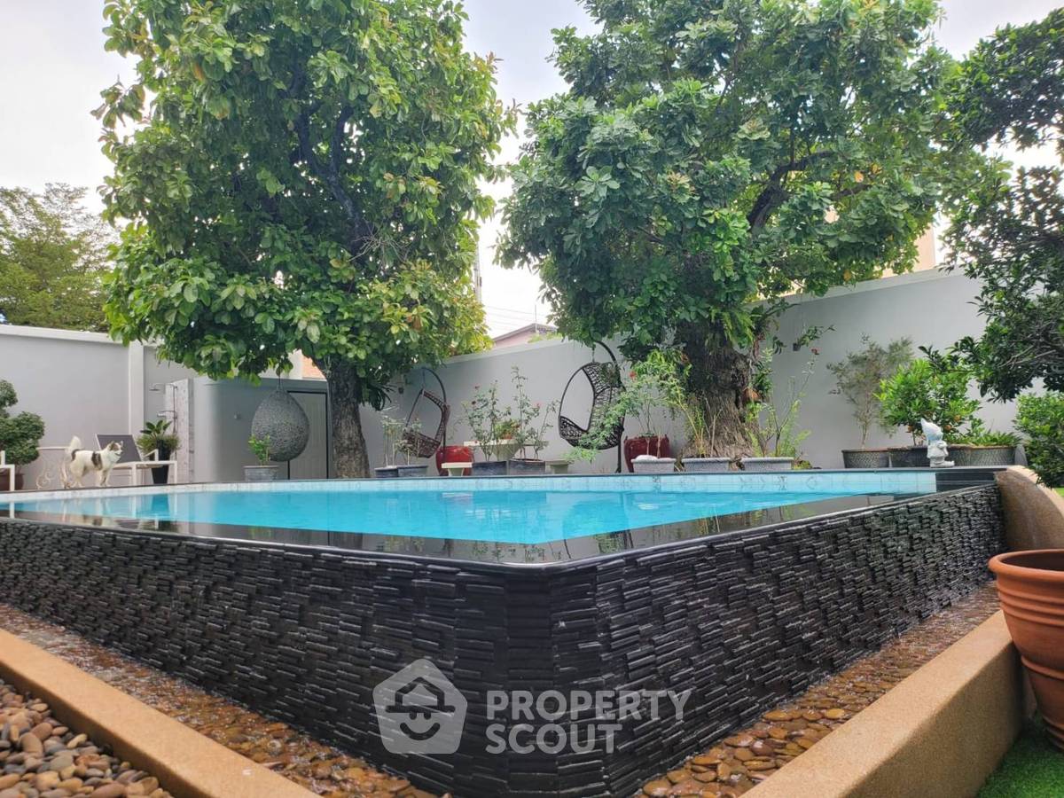 รูป บ้าน 6-ห้องนอน ใกล้ พัทยาตะวันออก (ID 2202152) - รูปที่ 3/20