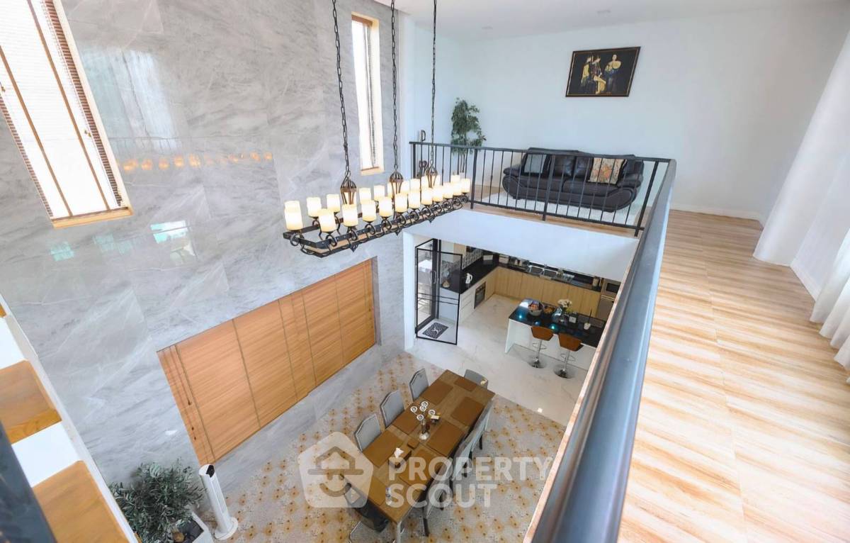 รูป บ้าน 6-ห้องนอน ใกล้ พัทยาตะวันออก (ID 2202152) - รูปที่ 11/20