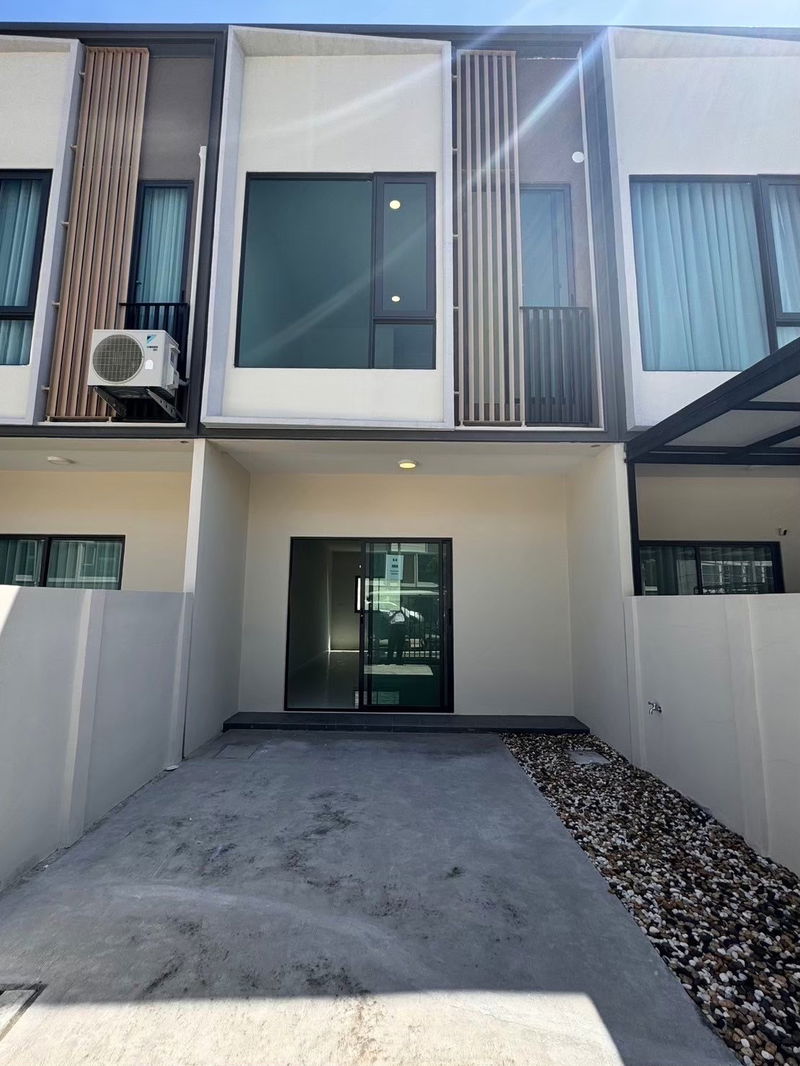 ทาวน์โฮมให้เช่า : 🔥🌈💒□■Pet Friendly Townhome in  Bangna   2BR  sq.m  nice decoration with the best price for  Rental■□