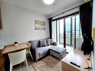 Condos for rent BTS Udom Suk : 📌For rent📌 Newly renovated unit with new smart TV, new mattress, washing machine at Ideo Mix Sukhumvit 103