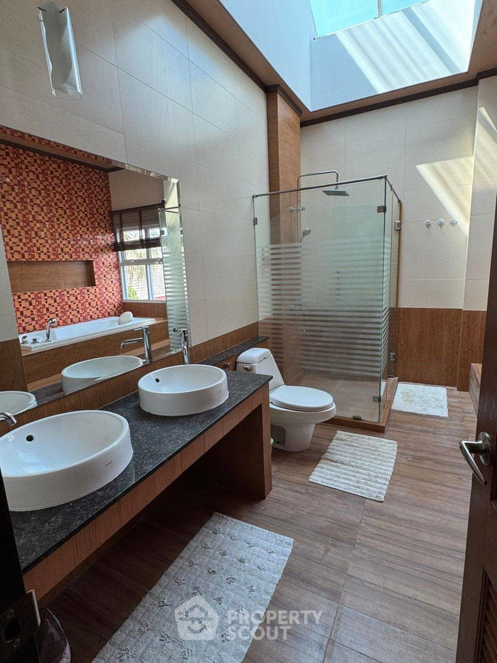 รูป บ้าน 4-ห้องนอน ใกล้ เมืองพัทยา (ID 2060468) - รูปที่ 24/29