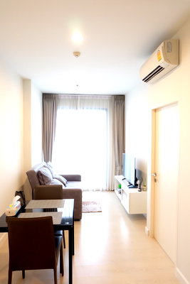 ขายคอนโด : ขายคอนโด The Niches Pride Phetchaburi-Thonglor  35.22 ตร.ม. ชั้น 22 ทิศเหนือ (วิวสระน้ำ)  ไม่ร้อน