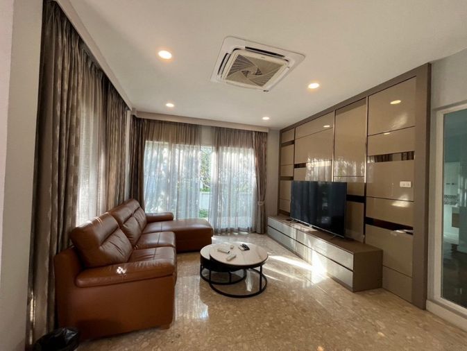 ขายบ้านเดี่ยว 4 ห้องนอน 335 ตร.ม. 75 ตร.ว. แกรนด์ บางกอก บูเลอวาร์ด พระราม 9 - ศรีนครินทร์