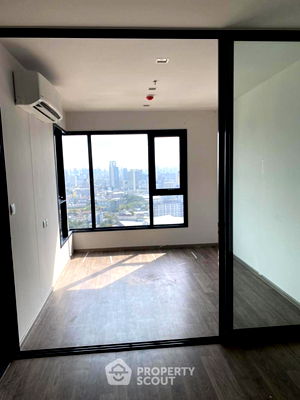 ขายคอนโด : คอนโด 1-ห้องนอน ที่ ไลฟ์ ลาดพร้าว แวลลีย์ ใกล้ BTS ห้าแยกลาดพร้าว (ID 1767125)