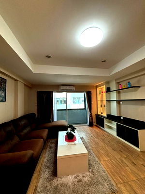 Condos for sale 700 Year Sports Arena Chiang Mai : ✨ Seven Star Condo for Sale – Jed Yod Area, Chiang Mai 🌟 Tenant Ready to Move In! Start earning from day one!