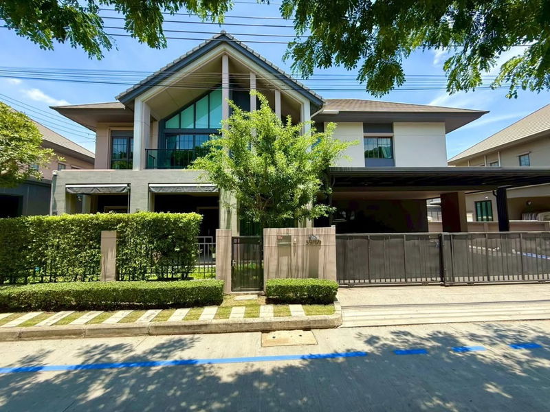 ขายบ้านเดี่ยว : ขายบ้านเดี่ยว 2 ชั้น หมู่บ้าน บางกอก บูเลอวาร์ด แจ้งวัฒนะ 2 87 ตารางวา