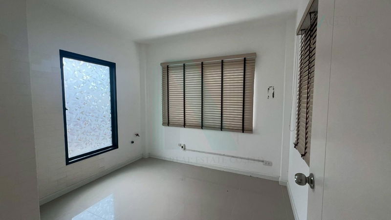 Houses for sale : 📌 For Sell House CASA VILLE WONGWAN-RAMINTRA 2-story 3 bedroom 3 bathroom
