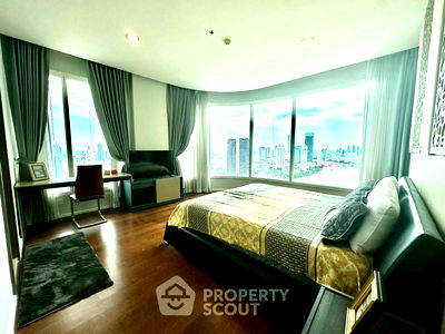 Condos for rent Shrewsbury International School : 3-BR Condo at Menam Residences in Wat Phraya Krai (ID 2203286)