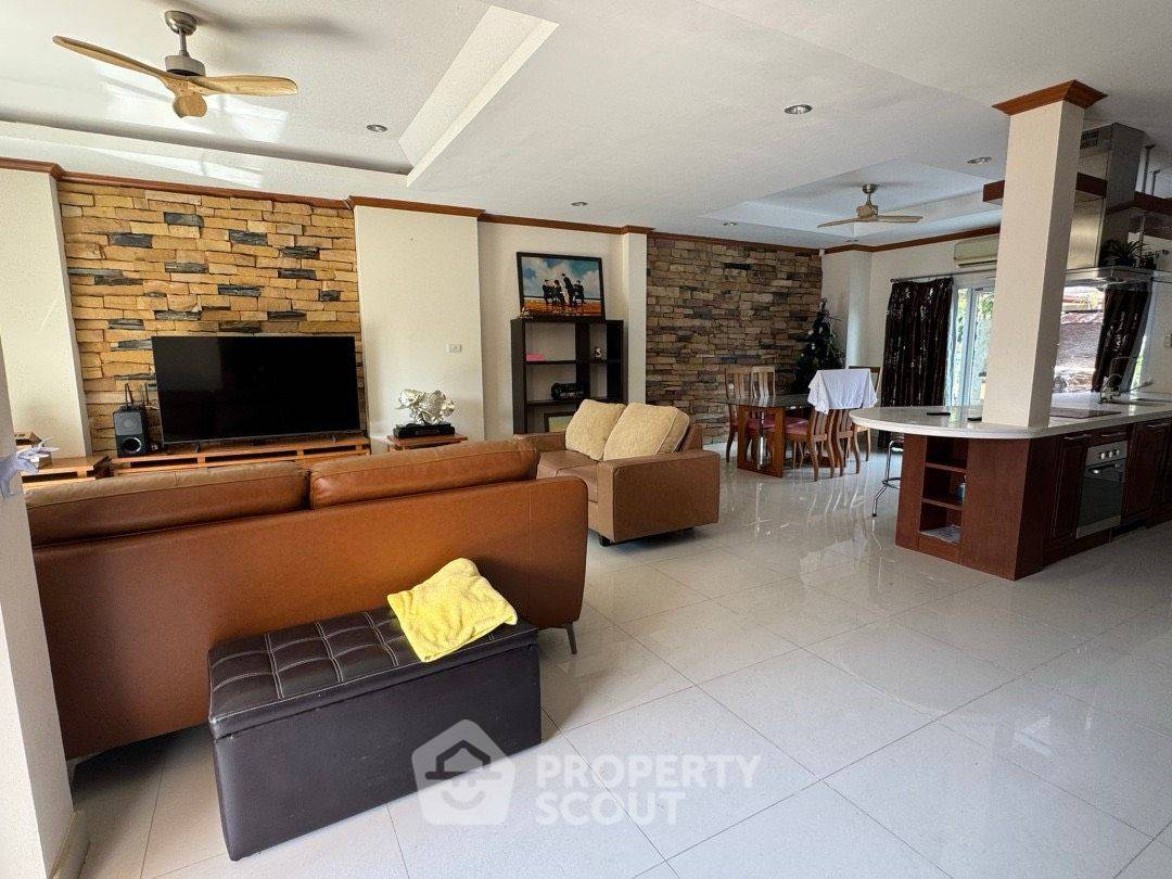 รูป บ้าน 4-ห้องนอน ใกล้ เมืองพัทยา (ID 2060468) - รูปที่ 15/29
