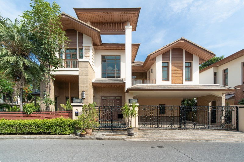 บ้านเดี่ยวให้เช่า : P0171 เช่าบ้านเดี่ยว Super Luxury บนทำเล Prime สุขุมวิท 67 โครงการคุณภาพจากแสนสิริ – Rare Item