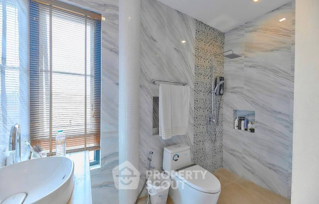 รูป บ้าน 6-ห้องนอน ใกล้ พัทยาตะวันออก (ID 2202152) - รูปที่ 20/20