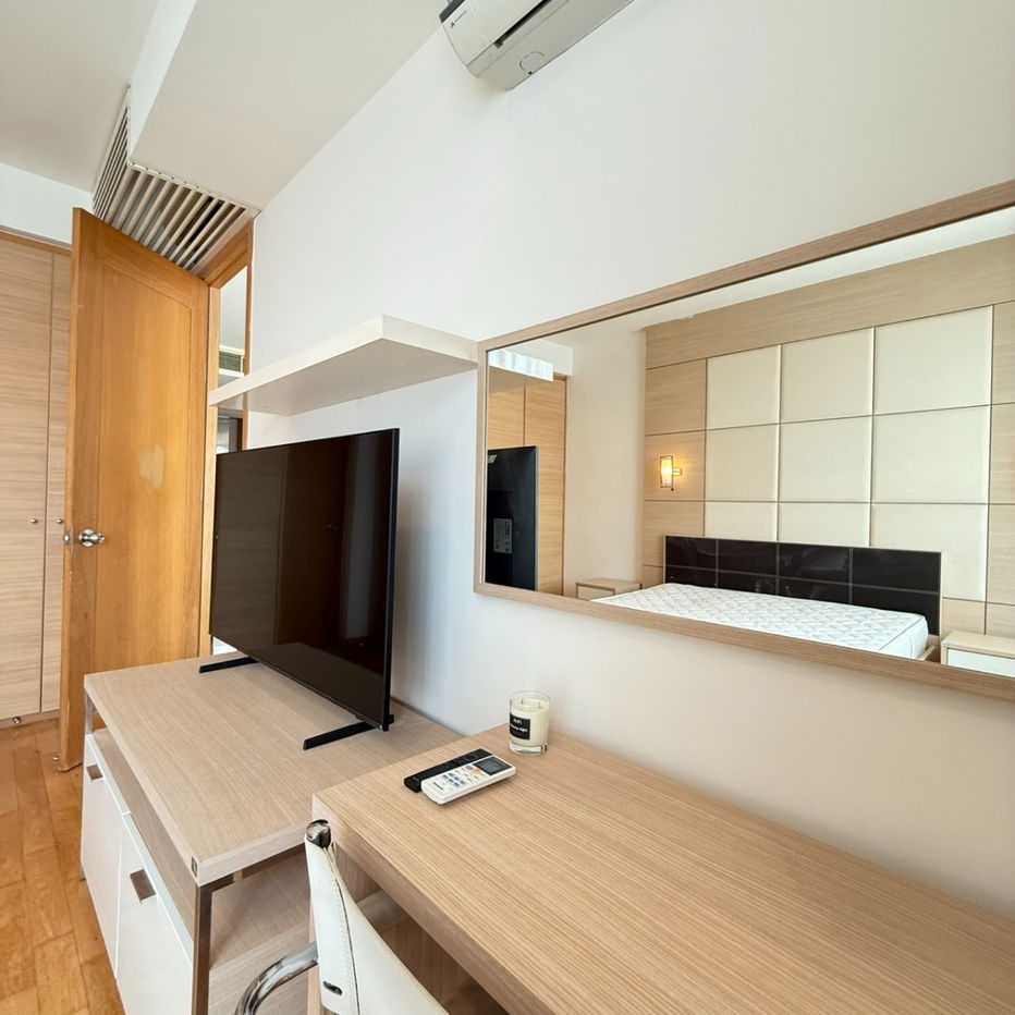รูป The Empire Place  - 2 bedrooms for RENT ONLY 50K - รูปที่ 6/13