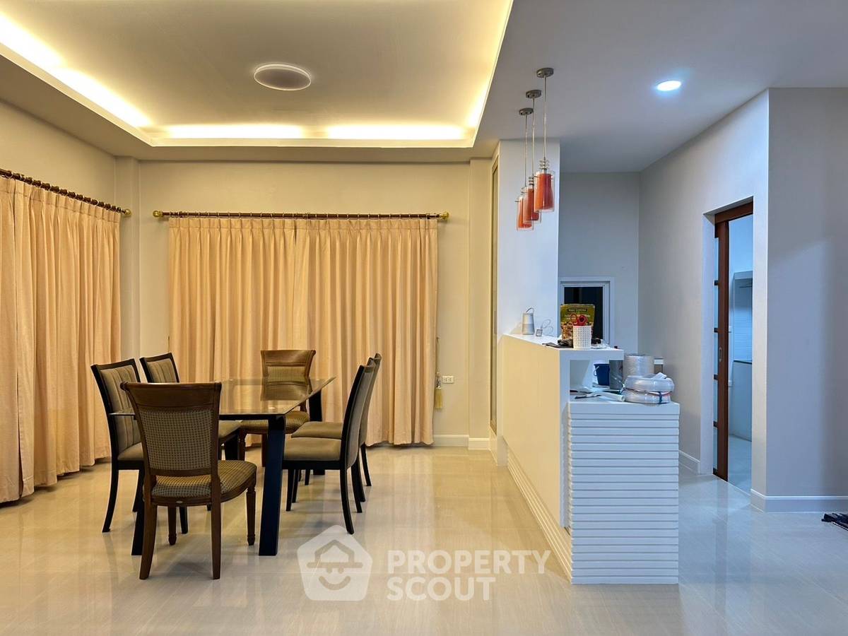picture 3-BR House close to East Pattaya (ID 2178057) - 12/14
