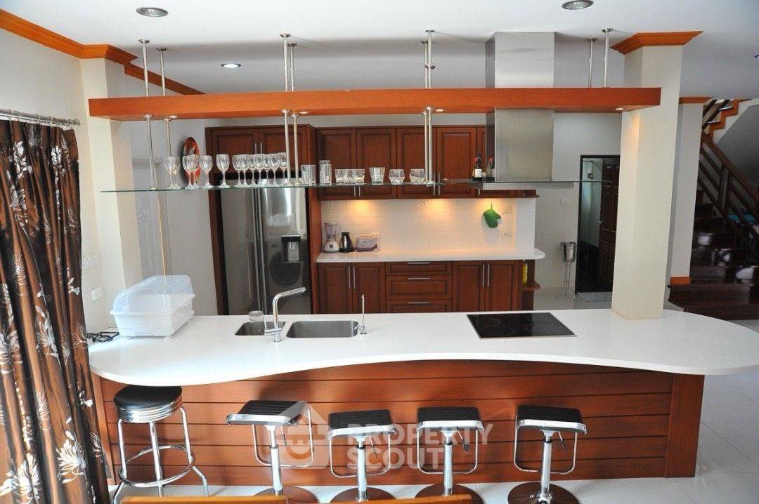 รูป บ้าน 4-ห้องนอน ใกล้ เมืองพัทยา (ID 2060468) - รูปที่ 17/29
