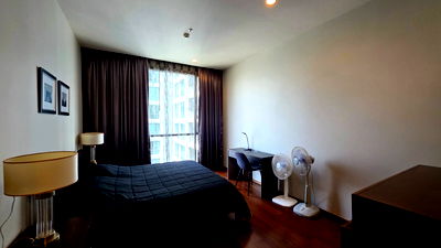 เช่าคอนโด BTS ทองหล่อ : P-117137 ให้เช่า คอนโด ควอทโทร บาย แสนสิริ ซอย ทองหล่อ 4 แขวงคลองตันเหนือ เขตวัฒนา กรุงเทพมหานคร พร้อมอยู่ ราคาถูก Line Id: @easycondoplus099-229-6397