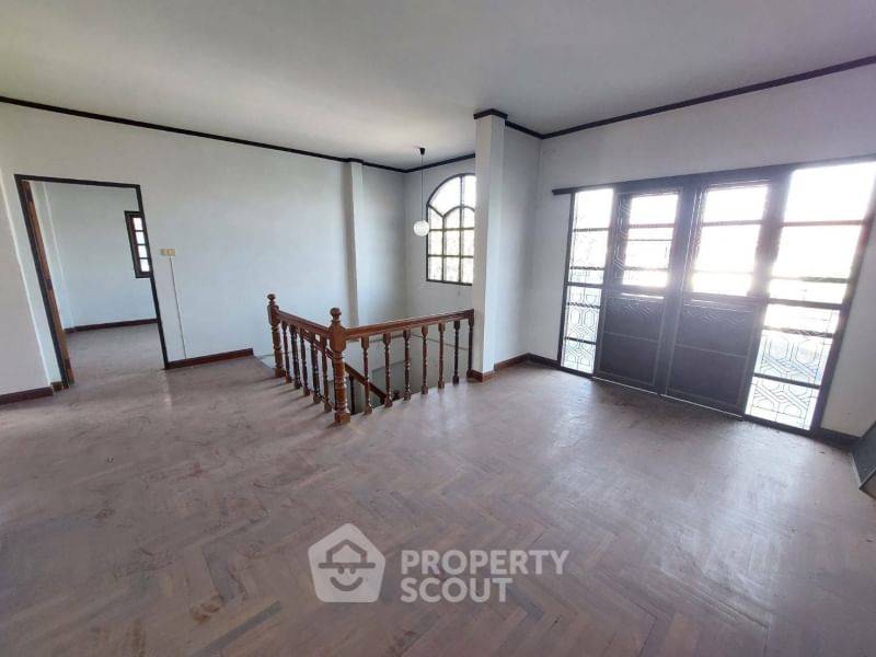 รูป บ้าน 3-ห้องนอน ใน แสนแสบ (ID 1467196) - รูปที่ 14/23