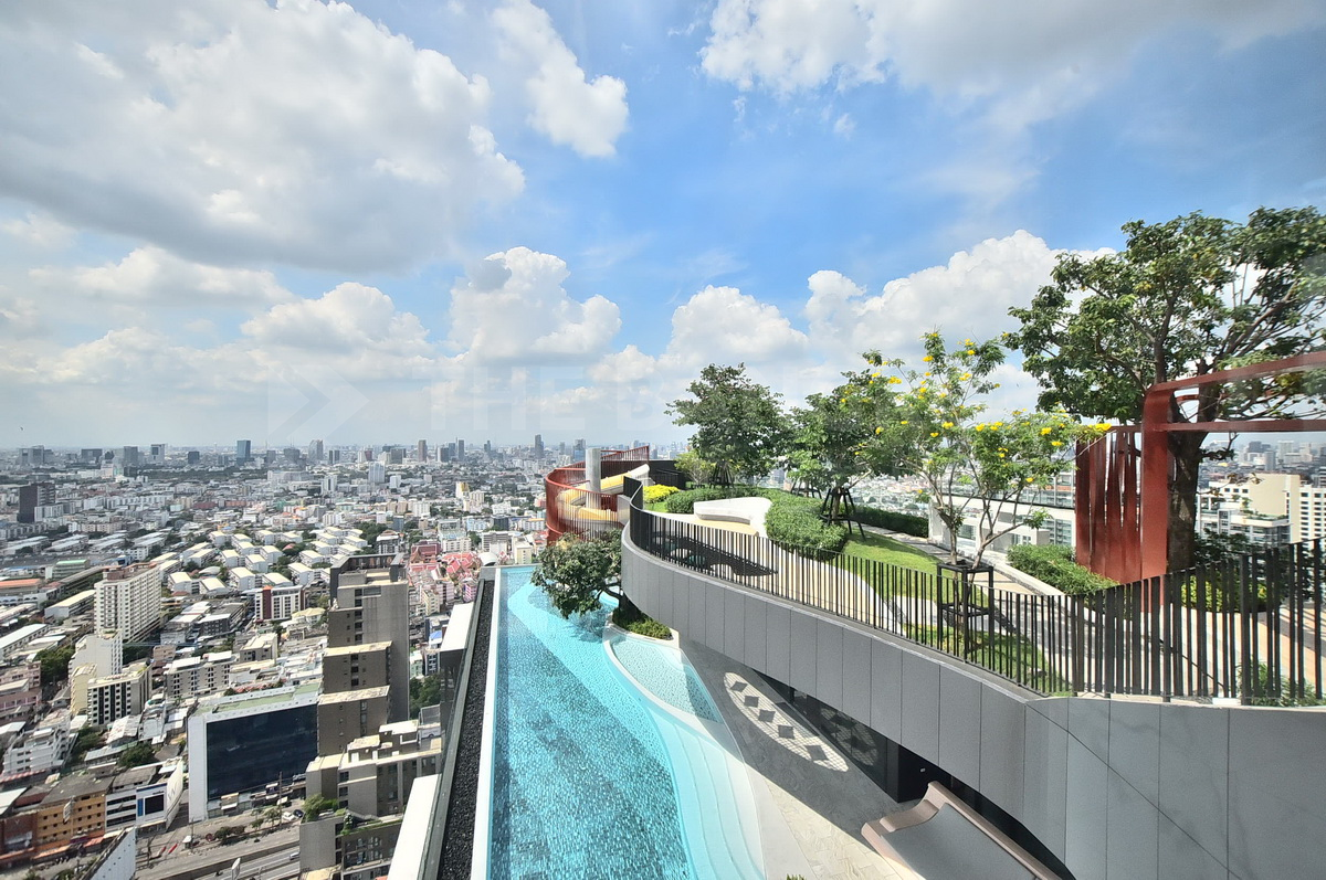 picture XT Huaikhwang near MRT Huai Khwang Station Start your comfort here - 2/9