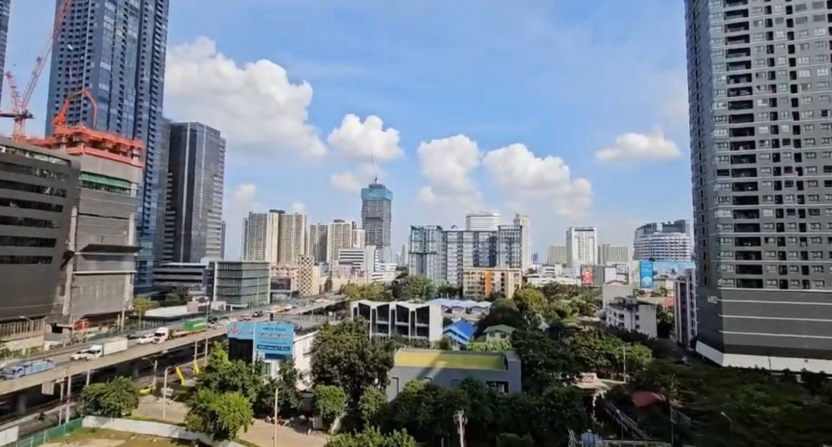 รูป Rent LETTE MIDST พระราม 9 เฟอร์ครบ 30 ตรม. 1นอน วิวสระ 17,000 บาท - รูปที่ 2/12