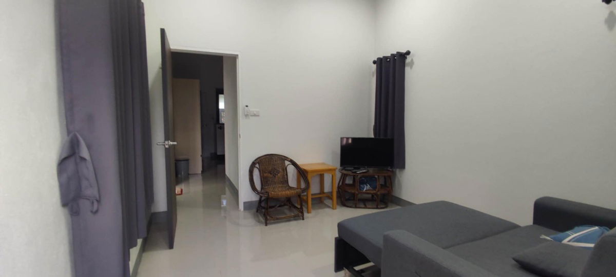 รูป มีบ้านแฝด สไตล์โมเดิร์นให้เช่า 1 หลัง  เฟอร์นิเจอร์ครบ อยู่ใกล้นิคมอุตสาหกรรม ลำพูน - รูปที่ 20/23