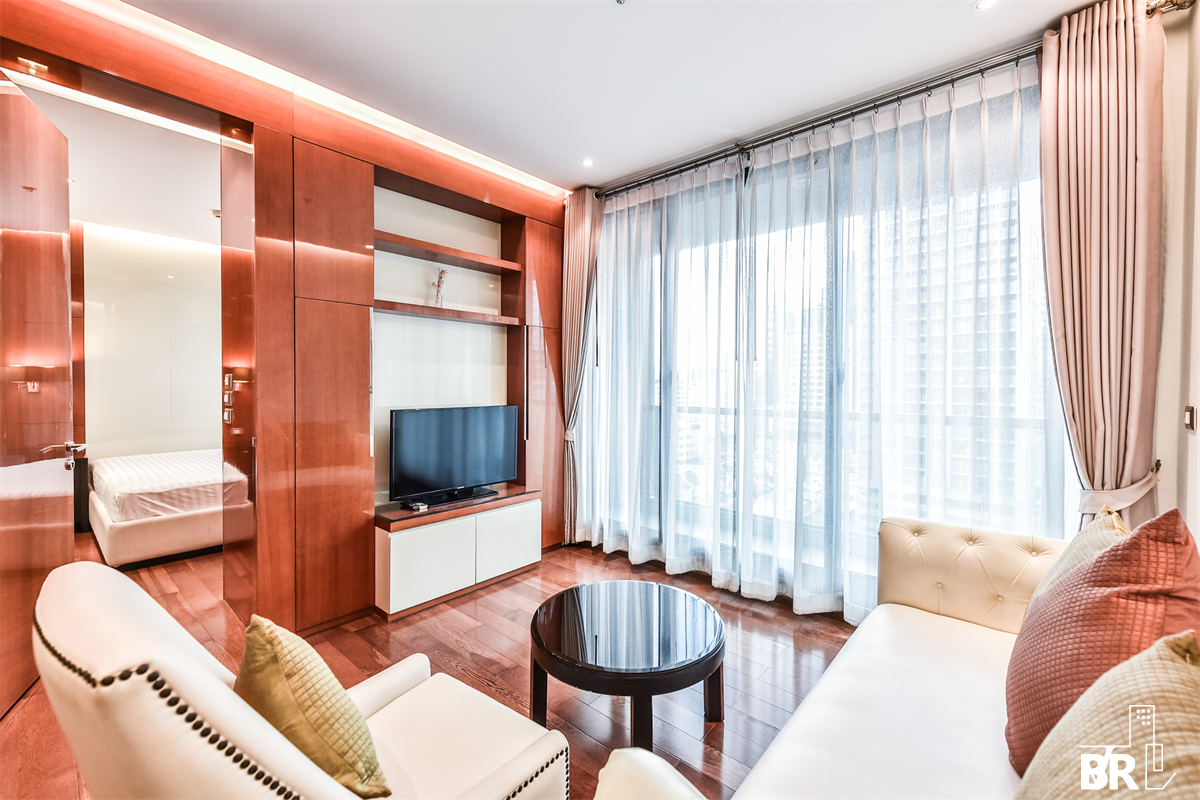 picture The Address Sukhumvit 28 near BTS Phrom Phong Luxury Unit, Ready for You Without the Wait - 5/10