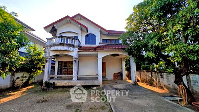 Houses for sale วิทยาลัยเทคนิคกาญจนาภิเษกมหานคร : 3-BR House in Saen Saep (ID 1467196)